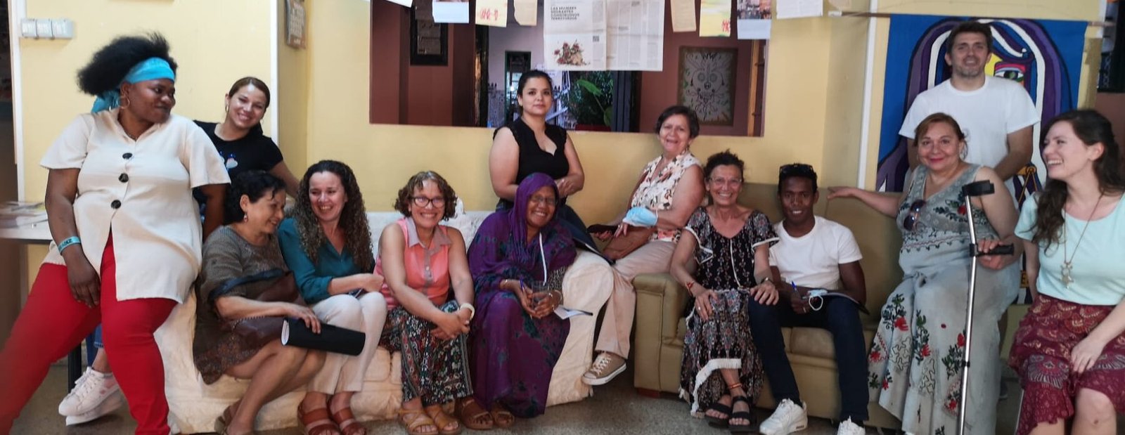 Mujeres intercambian historias migratorias para compartir saberes
