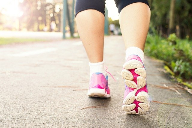 Saber cómo pisas podría mejorar tu dolor de pies